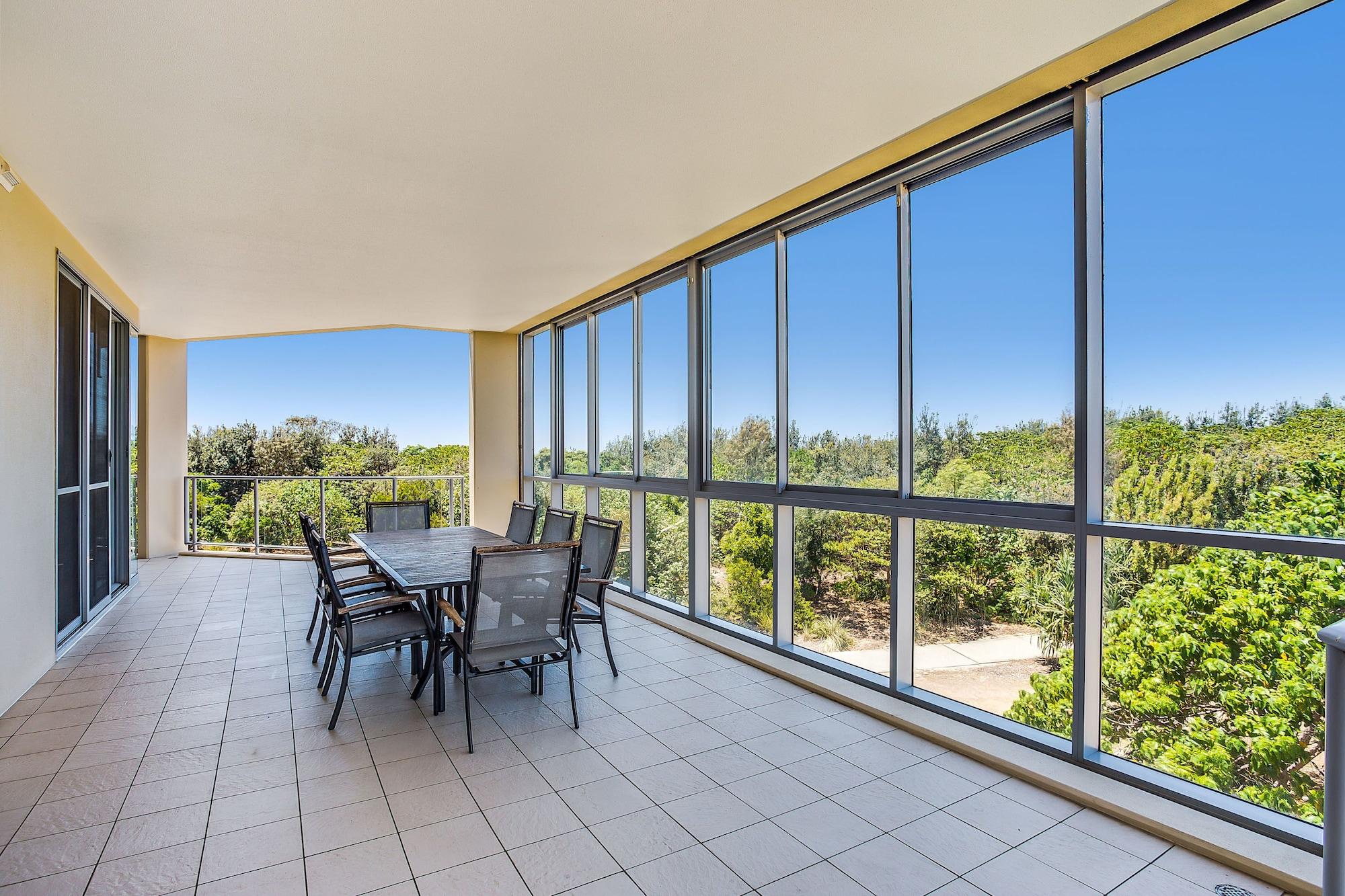 Peppers Salt Resort & Spa Kingscliff Exterior foto A balcony